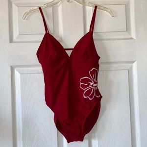 Jantzen V-neck one piece swimsuit